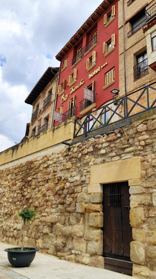 Hotel Rey Sancho Navarrete Exterior photo