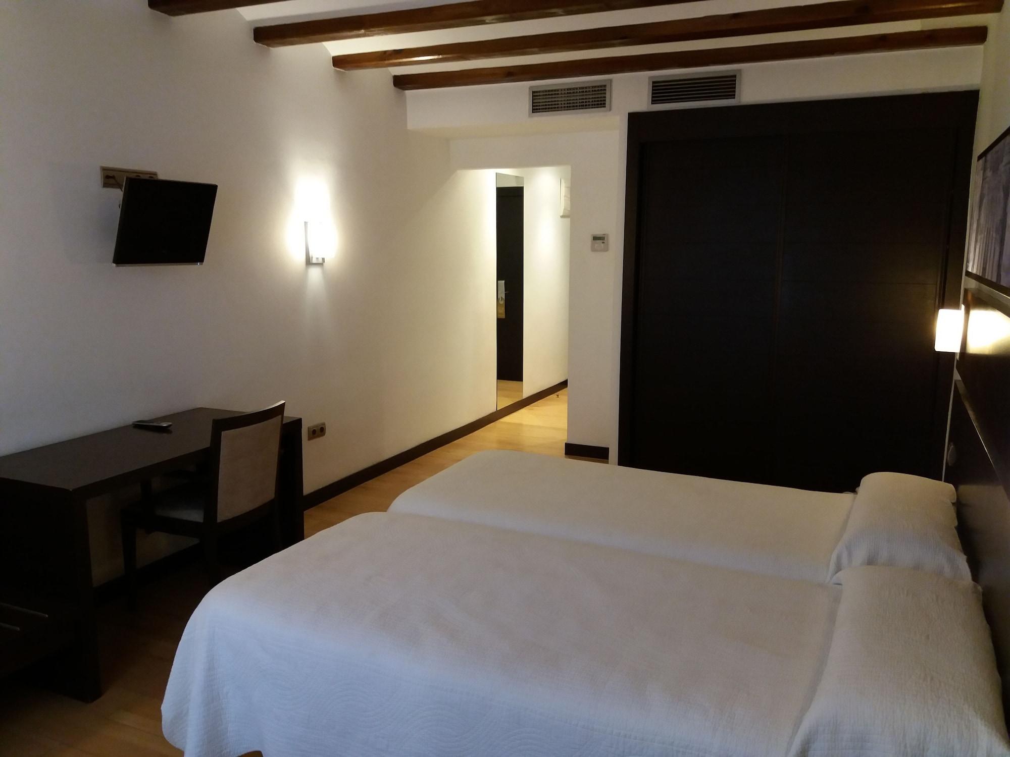 Hotel Rey Sancho Navarrete Exterior photo